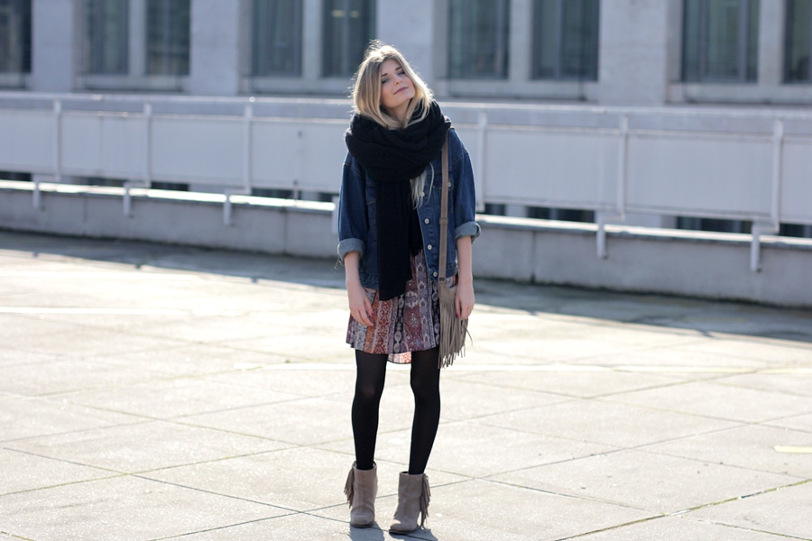 Modeblog-German-Fashion-Blog-Boho-Outfit-Jeansjacke-70s-Look-7