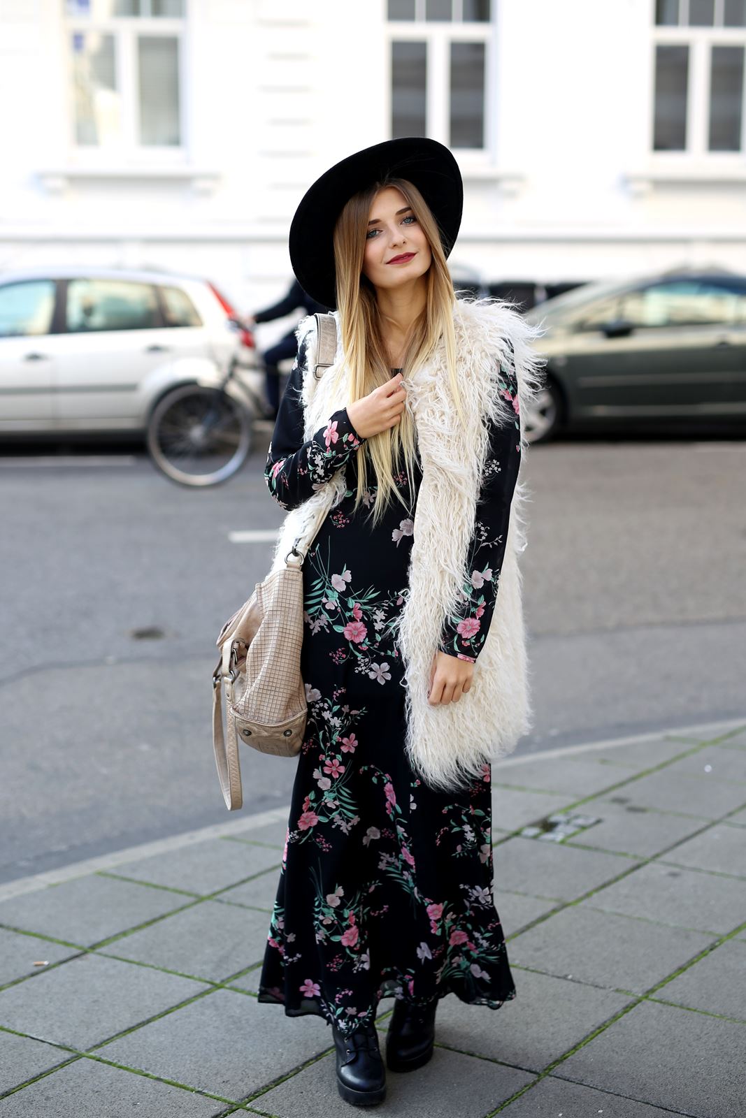modeblog-fashion-blog-outfit-herbst-fake-fur-maxi-kleid-2